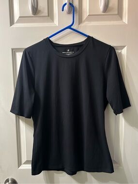 Down east signature essential half sleeve tee.
